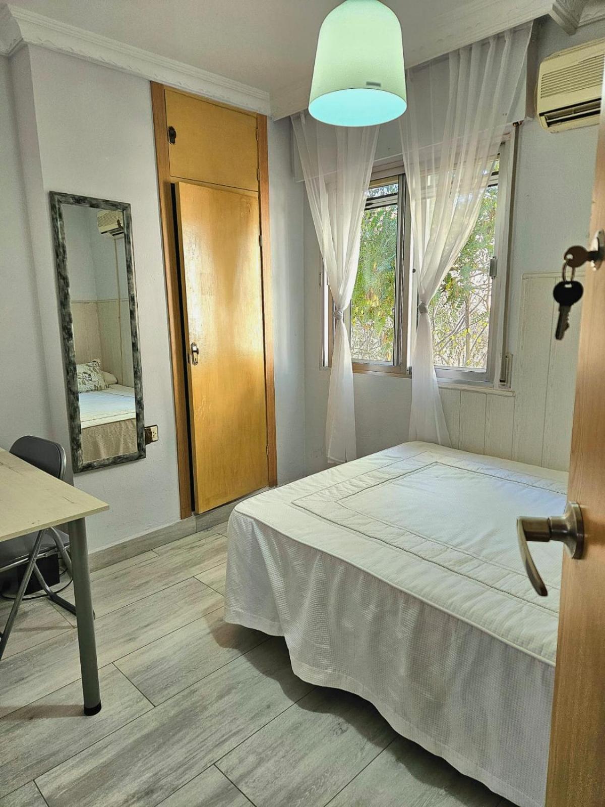 Habitacion Privada A 15 Min De La Playa/Piso Hotel Huelva Exterior foto
