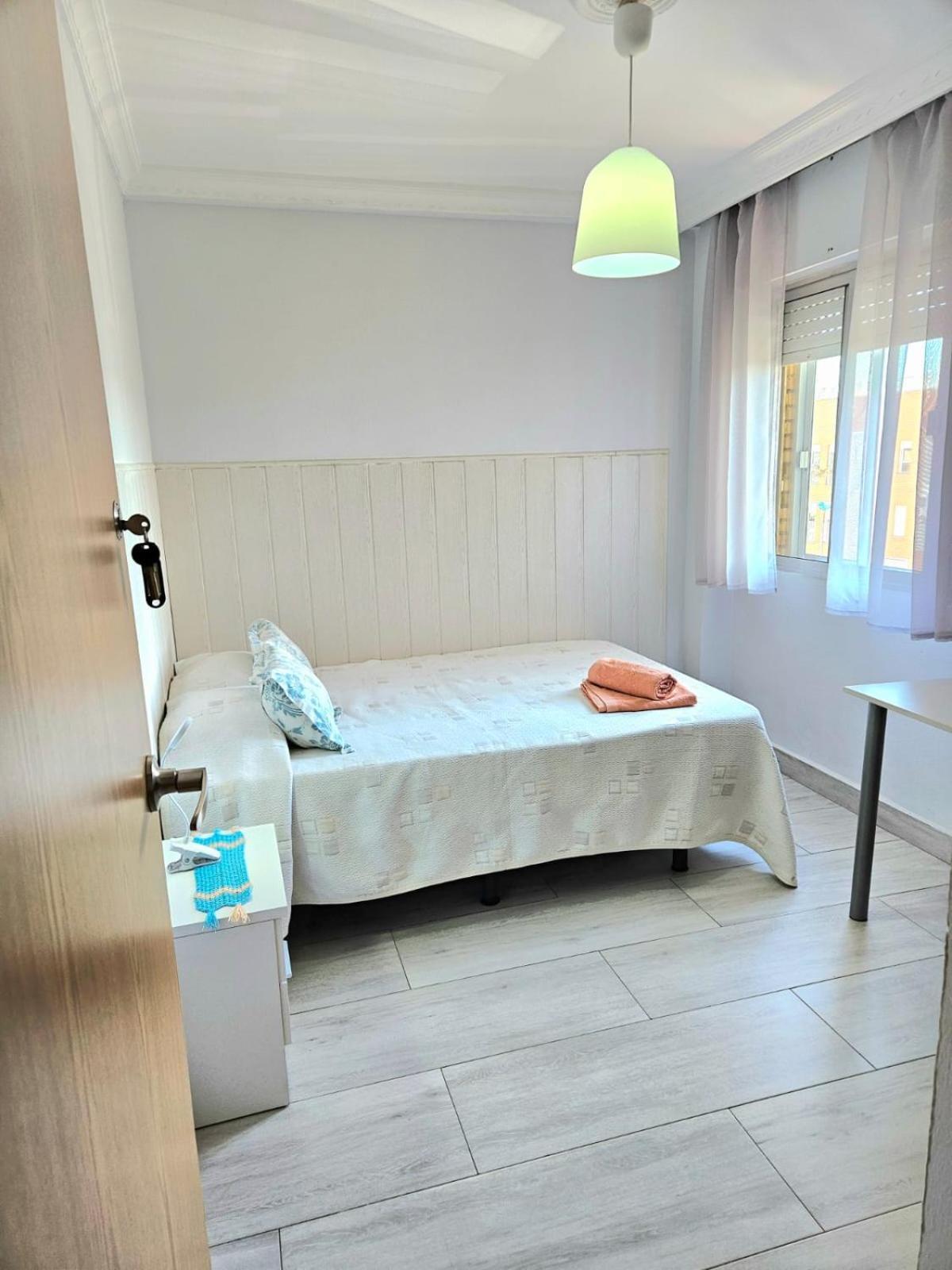 Habitacion Privada A 15 Min De La Playa/Piso Hotel Huelva Exterior foto